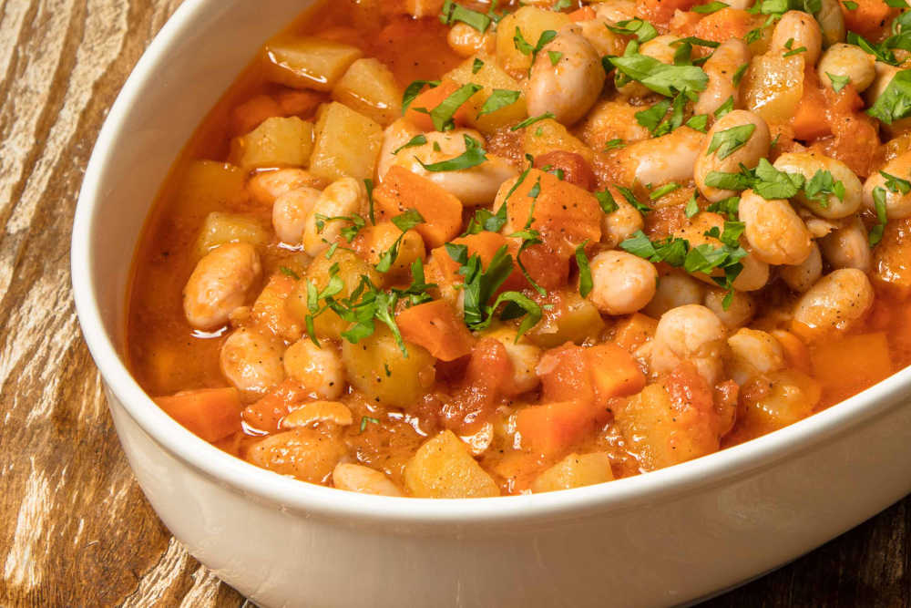 ZEYTİNYAĞLI BARBUNYA PİLAKİ+TURŞU+EKMEK